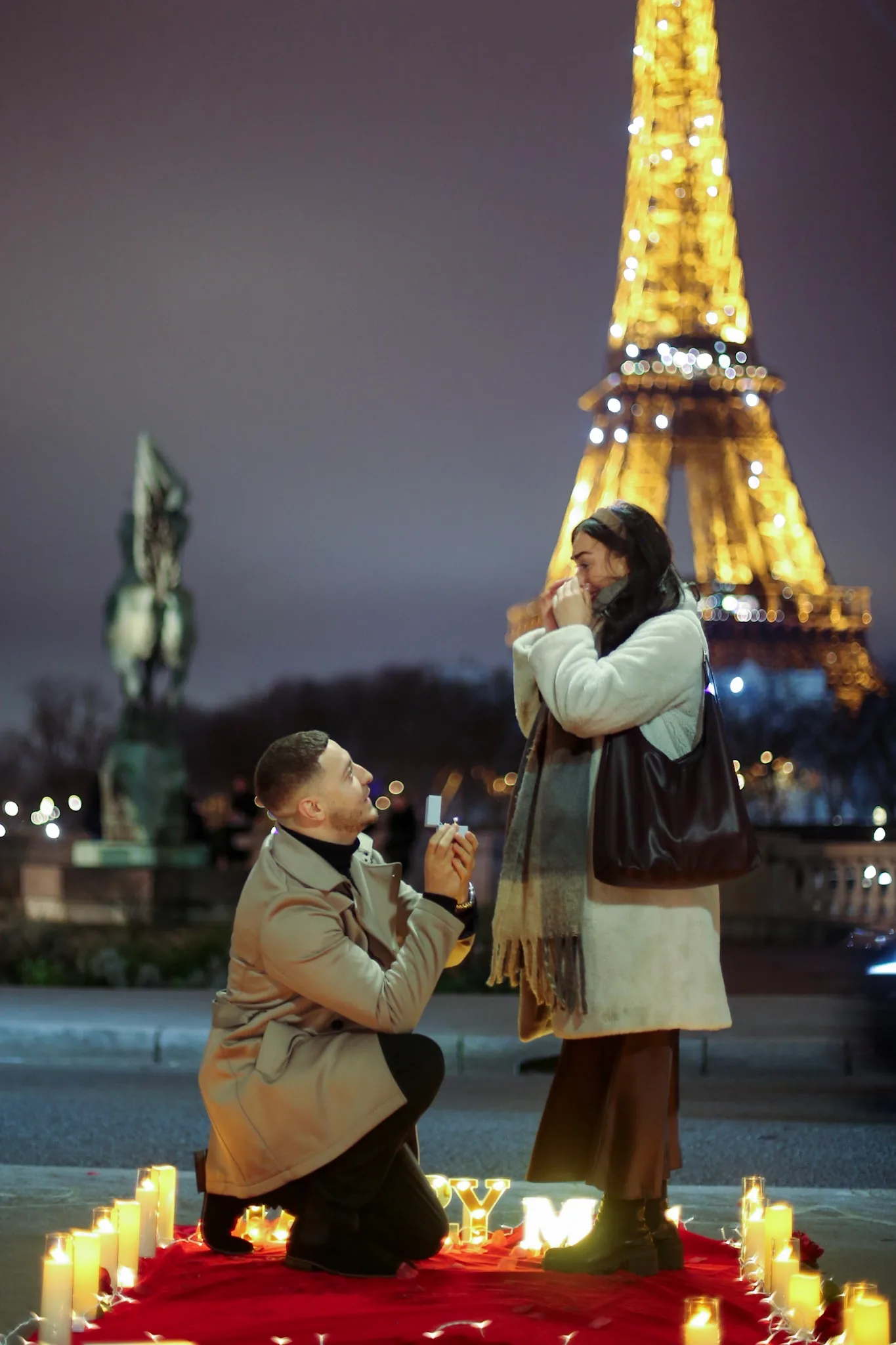 Proposal Paris Photographer - Engagement Photos